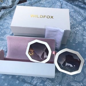 NWT Wildfox Sunglasses with case!